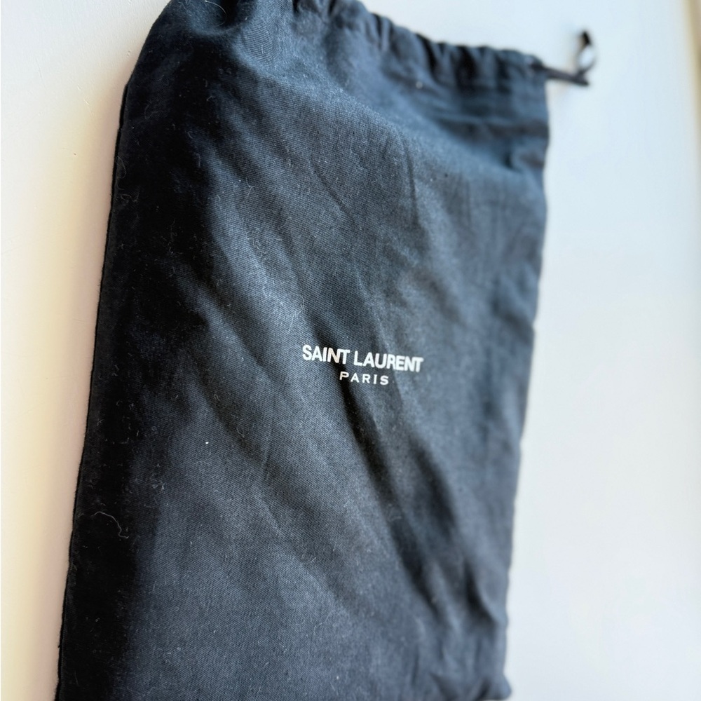 Saint Laurent YSL Star WOC Black Grain Leather Gold Chain Wallet on Chain - Picture 7 of 7